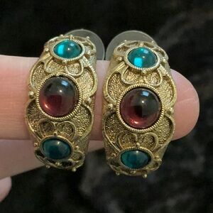 1928 Vintage gold tone purple and green stones half hoop pierced earrings